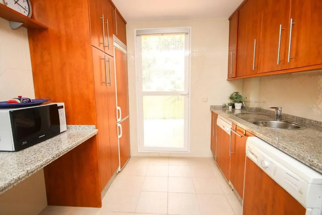 Lovely 2 Bedroom Apt Near Golf Los Lagos Elviria Marbella